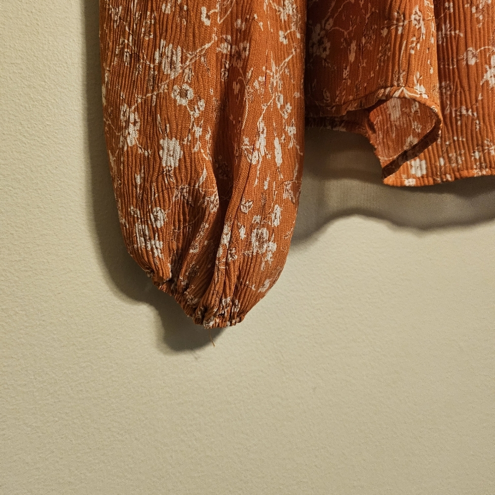 Astr Rust Floral Blouse - Picture 3 of 9